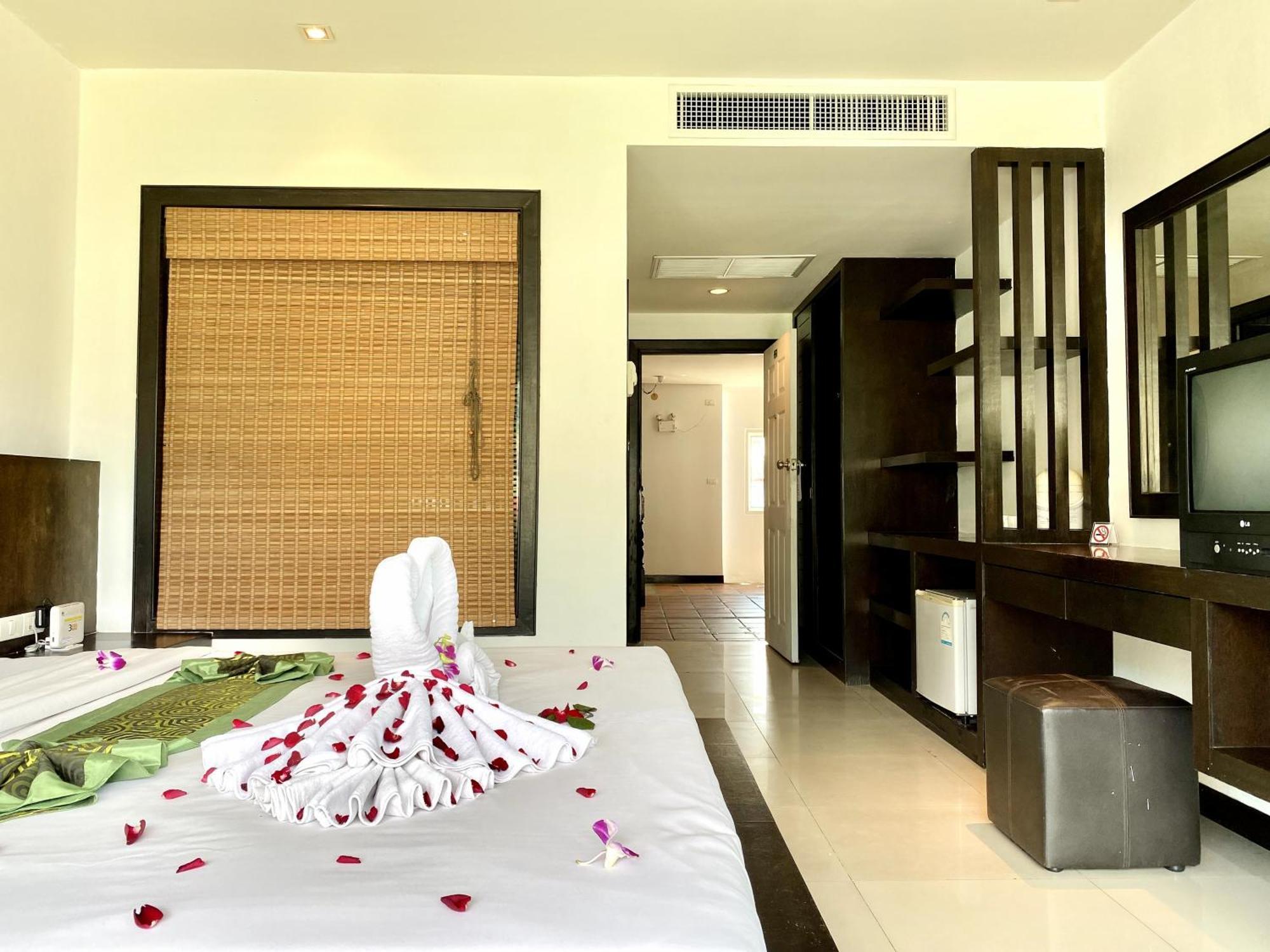 Apk Resort Patong Exteriér fotografie