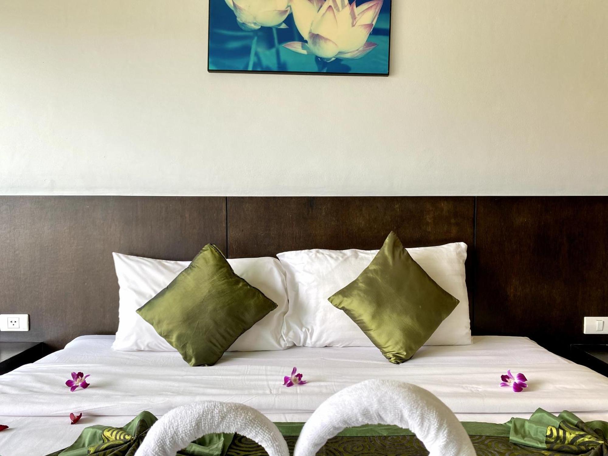 Apk Resort Patong Exteriér fotografie