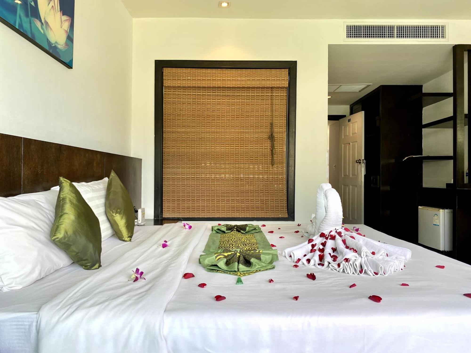 Apk Resort Patong Exteriér fotografie